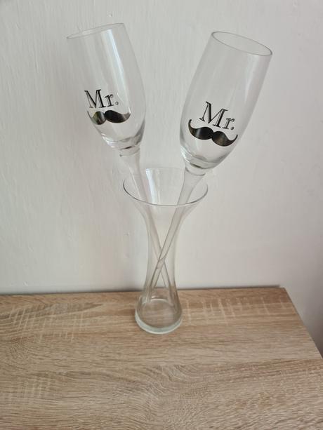 Poháre pre pánov s karafou, 