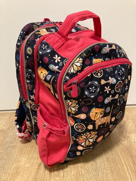 Predám školskú tašku topgal 1.-4. ročník, 