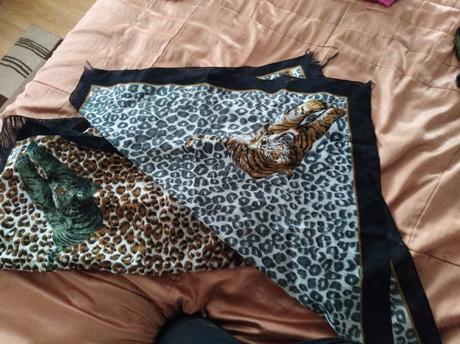 2 šatky - cena spolu,