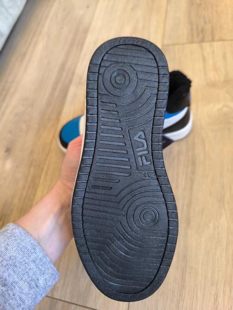 Zateplené tenisky, fila,33