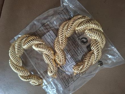 Nausnice kruha hrube nepouzite,