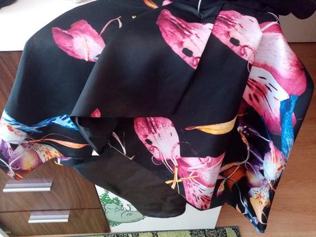 Spoločenské šaty, s