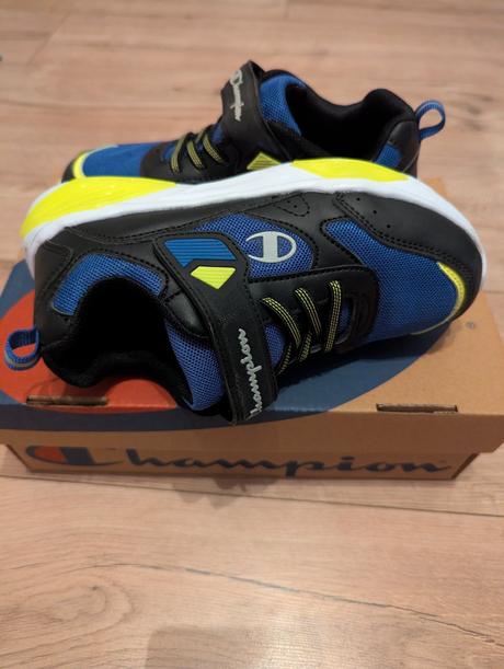 Tenisky 32, champion,32