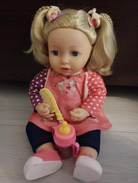 Staršia sestrička baby annabell, 