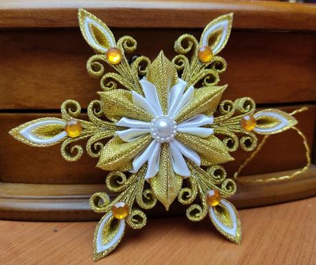 Vianočná vločka zlatica, 