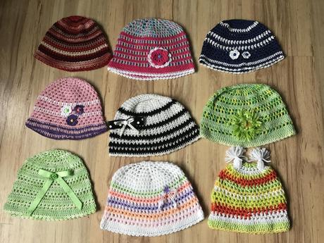 Hačkovane čiapky , 62 - 122