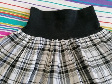 Štýlová suknička, 128