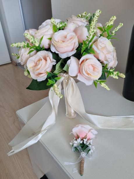 Umelá svadobná kytička, 