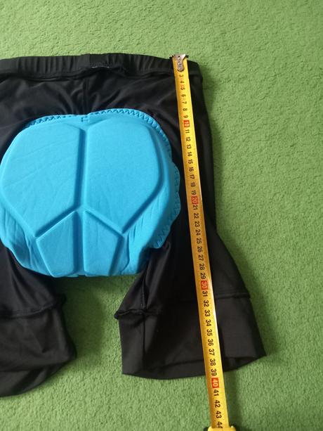 Cyklistické kraťasy, decathlon,146
