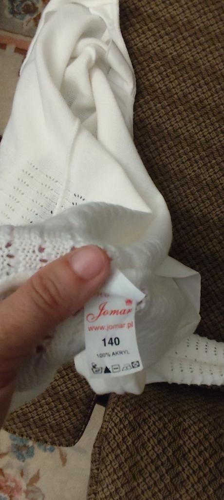 Biely svetrík jomar, 140