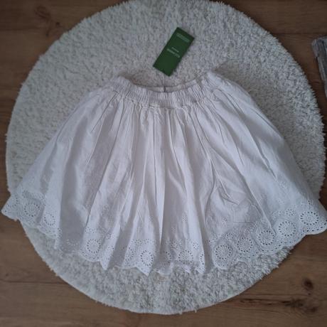 Nová s visačkou, reserved,140