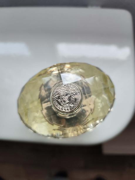 Versace - yellow diamond, 