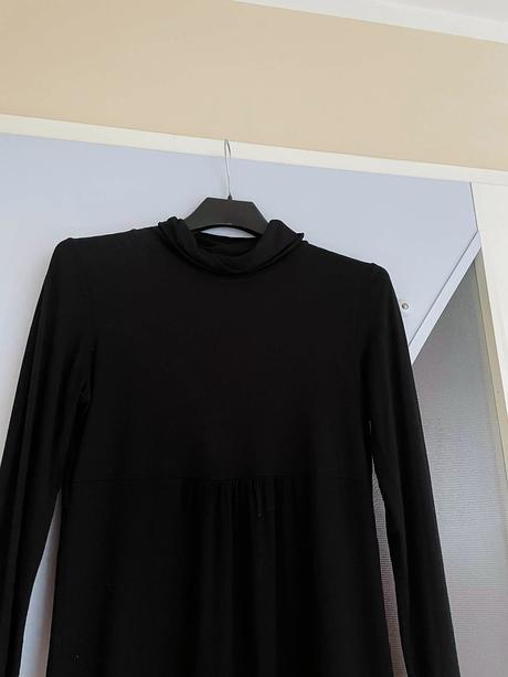 Dlhé tričko s voľným rolákom, m