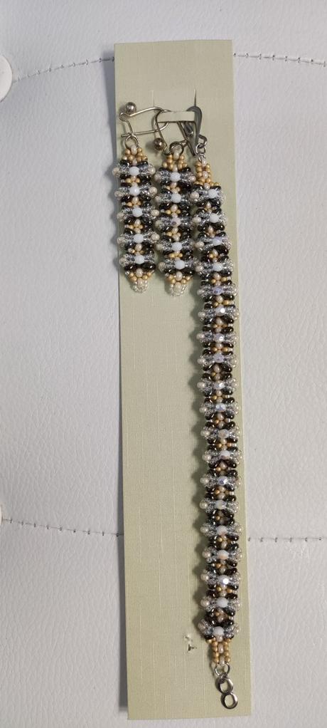 Set náramok a náušnice, 