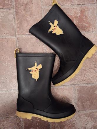 Gumaky pokemon 31, reserved,31