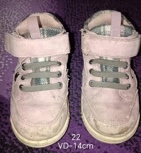 Topánky, 22