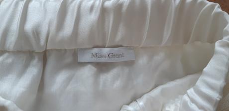 Sukňa s volanikmi, 140