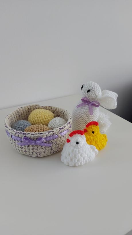 Veľkonočná dekorácia s háčkovaným košíčkom 3, 