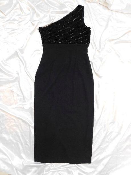 Velmi pekne luxusne saty na udalost, 38