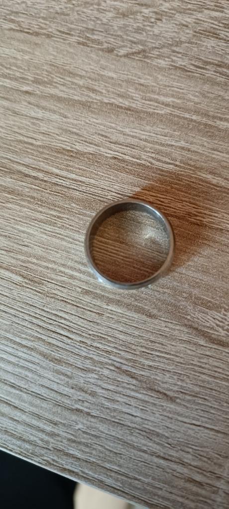 Prsteň z chirurgickej ocele,