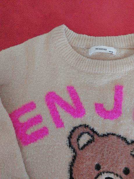 Sveter, reserved,140