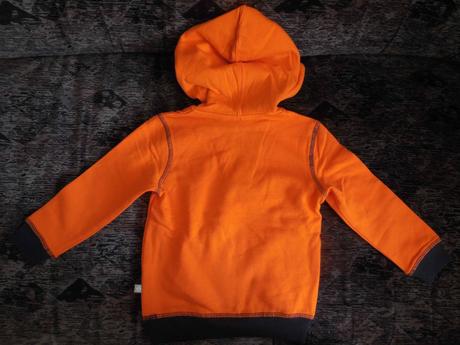 Mikina s kapucňou, 92