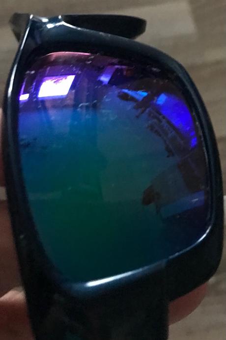 Tyrkysové slnečné okuliare darujem k nákupu,