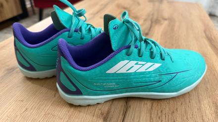 Juniorske futbalove turfy, kipsta,39