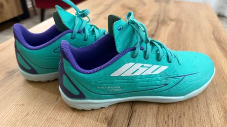 Juniorske futbalove turfy, kipsta,39