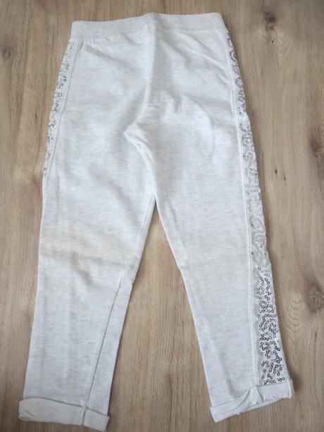 Tepláky, l.o.g.g.,122