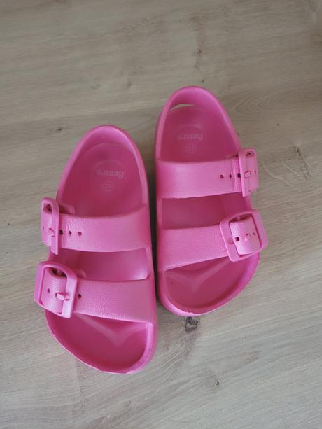 Nové gumené sandále, sinsay,24