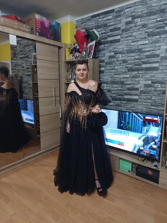 Spolocenske saty 44/46 cena 65e, 44