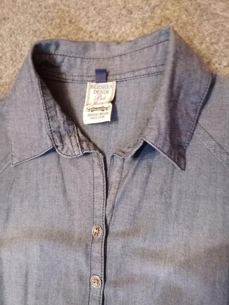 Balíček oblečenia, s