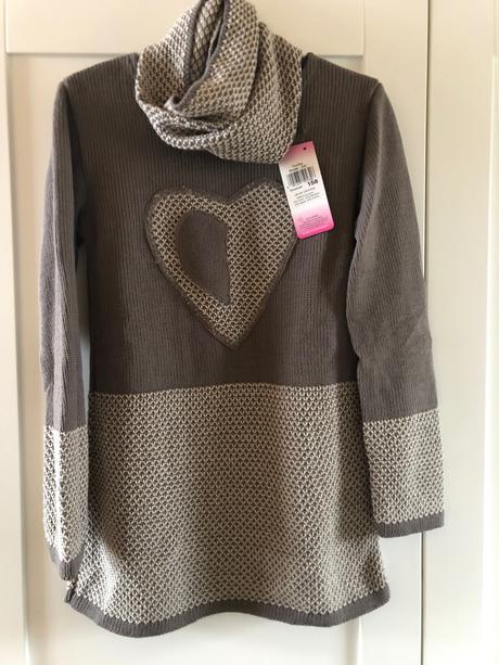 Pulóver + šál, 152