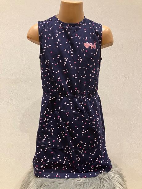 Dievčenské tmavomodré šaty so srdiečkami,8-9 r., original marines,128