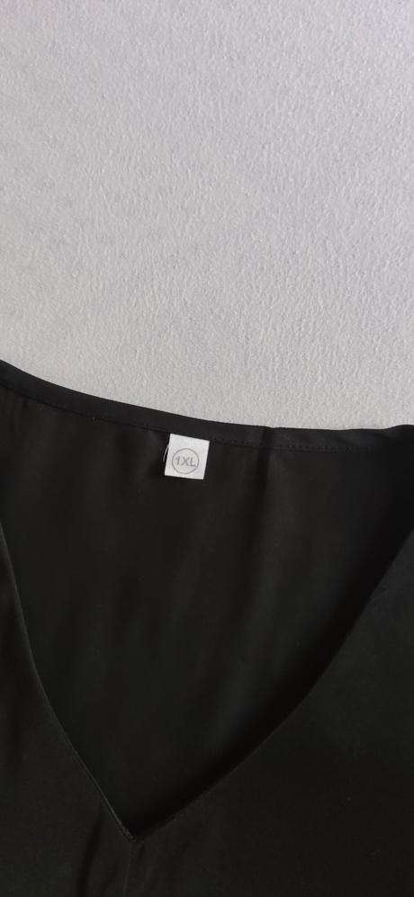 Dámska blúzka, veľ . 44, xl