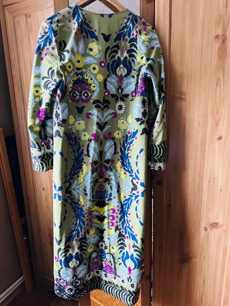 Kvetované šaty vpredu na zips xs/s, zara,xs