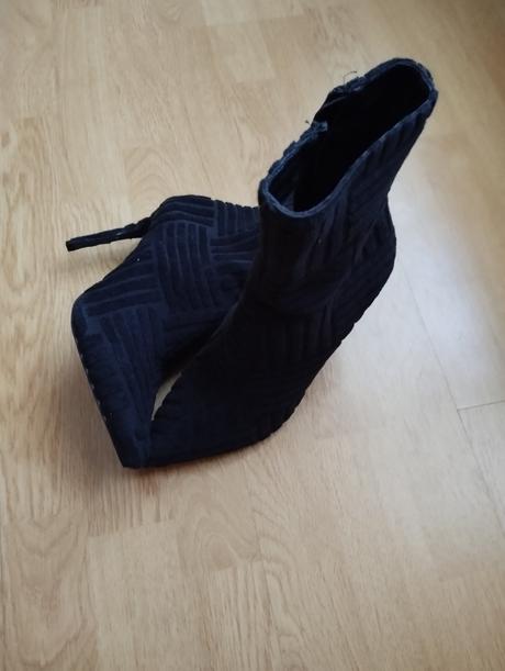 Členkové čižmy, 38