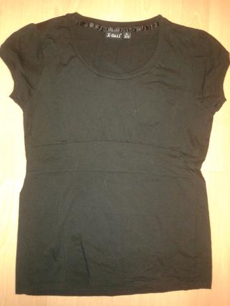 Jednoduche cierne tricko, 38