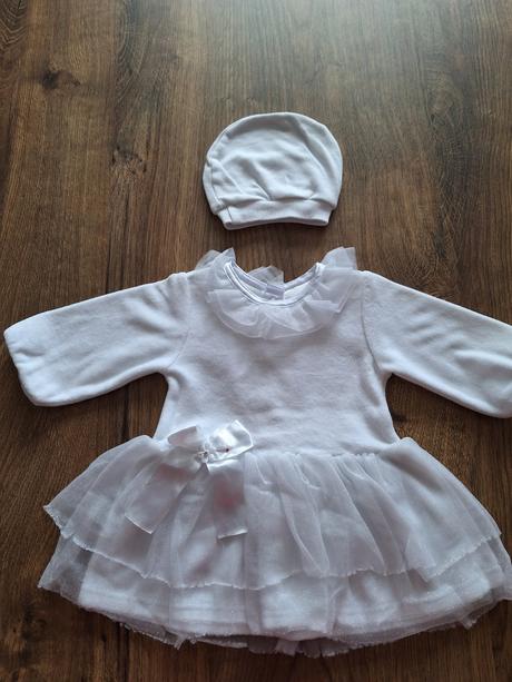 Slávnostné šaty, 68