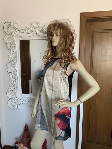 Lahucke saty motivi, s