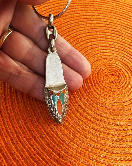 Kovový etno prívesok, 