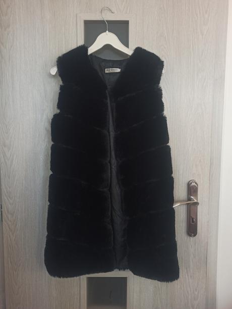 Dámska, čierna dlhá vesta, s