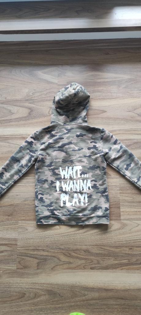 Mikinka despacito, 116