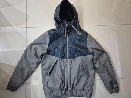 Nepremokavá bunda decathlon, decathlon,l