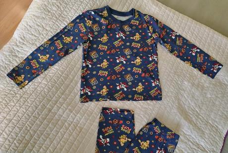 Vzorované pyžamo, sinsay,128