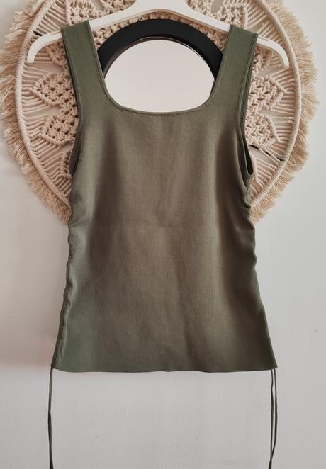 Khaki top, takko,s