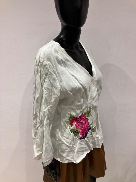 Dámska košeľa s vyšívanými kvetmi (l), l