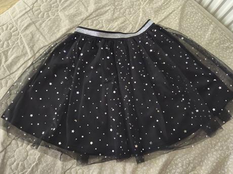 Dievčenská sukňa, 134