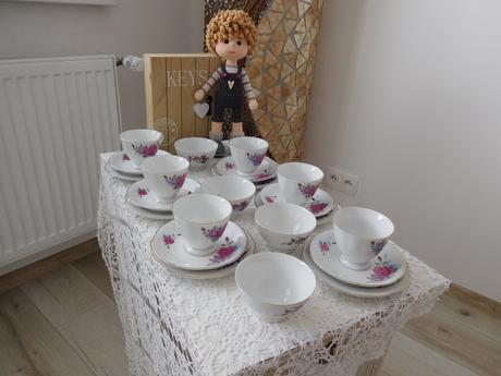 Čínsky porcelán šálky podšálky šípová ruža,